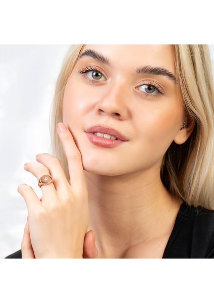 Beyaz Zirkon Taşlı Yıldız Detaylı Rose Renk Free Size 925 Ayar Gümüş Kadın Tektaş Yüzük modelleri