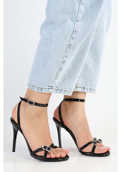 Kadın Slayn Siyah Rugan Kemer Tokalı Topuklu Ayakkabı modelleri