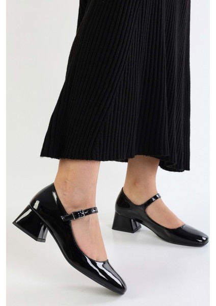 Kadın Noua Siyah Rugan Topuklu Ayakkabı