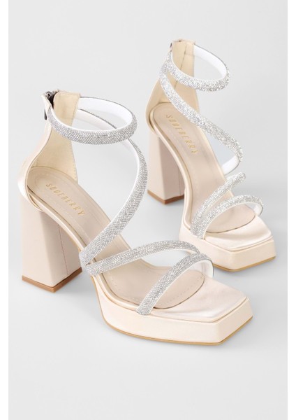 Kadın Skya Ten Saten Taşlı Platform Topuklu Ayakkabı