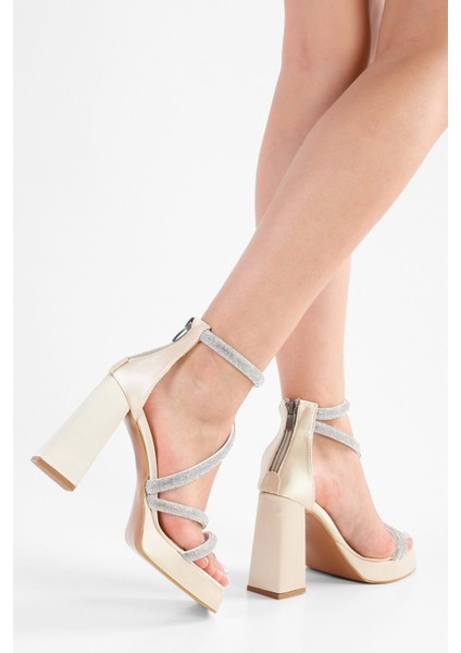 Kadın Skya Ten Saten Taşlı Platform Topuklu Ayakkabı indirimleri