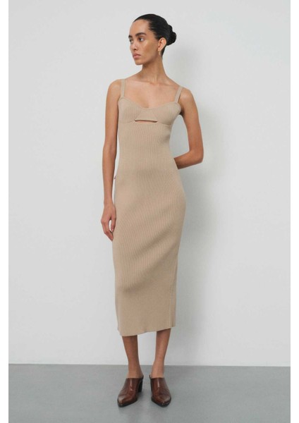 Askılı Bej Triko Elbise