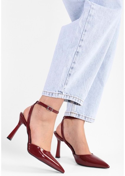 Kadın Stiletto Bordo Rugan Kemerli Bilek Bağlı Orta Topuklu Şık Tasarım fiyatları