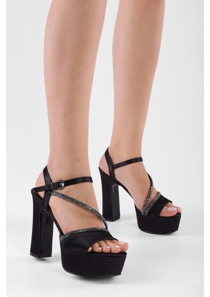 Kadın Hanna Siyah Saten Taşlı Platform Topuklu Ayakkabı