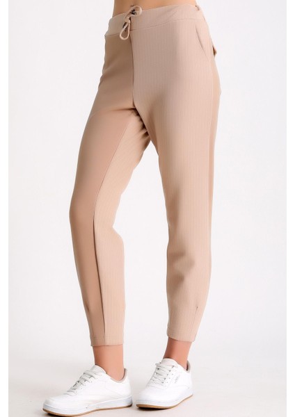 Lastikli Ayarlanabilir Kordonlu Bel Paçası Pensli Arkası Çift Sahte Cepli Kontrast Çizgili Pantolon fırsatları