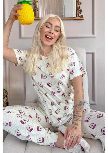 Pijama Evi Sarı Coffee Desenli Kısa Kol Örme Zincir Kadın Pijama Takımı