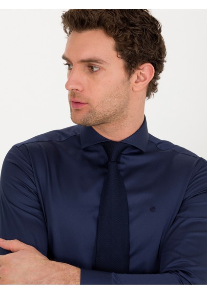 Erkek Lacivert Slim Fit Uzun Kollu Basic Gömlek 50268927-VR033