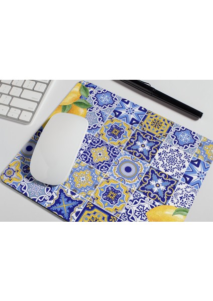 Mavi Beyaz Çini Motiflerle Limon Desenli Dikdörtgen Şeklindeki Hediyelik ve Günlük Kullanıma Uygun Mouse Pad