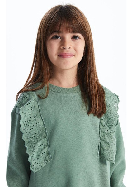 Lcw Kids Bisiklet Yaka Fisto Detaylı Uzun Kollu Kız Çocuk Sweatshirt modelleri