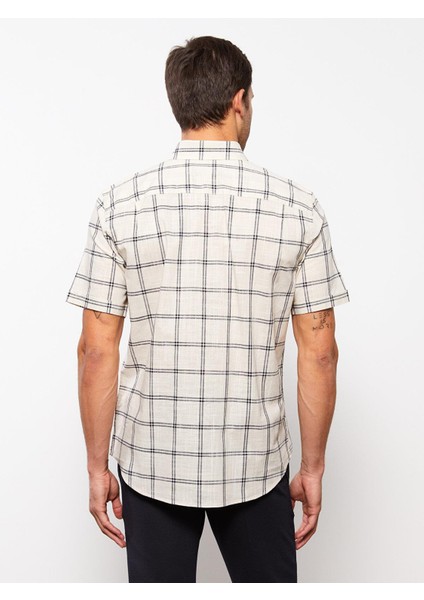 Lcwaıkıkı Classic Regular Fit Kısa Kollu Ekose Poplin Erkek Gömlek fırsatları
