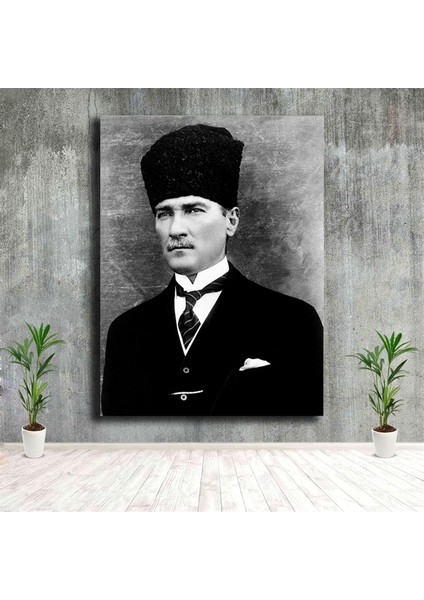 Siyah Takım Elbiseli Kalpaklı M. K. Atatürk Tablosu