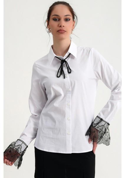 Kol Ucu Dantel Detaylı Yakası Kurdelalı Düğmeli Uzun Kol Rahat Kalıp Tarz Gömlek fırsatları