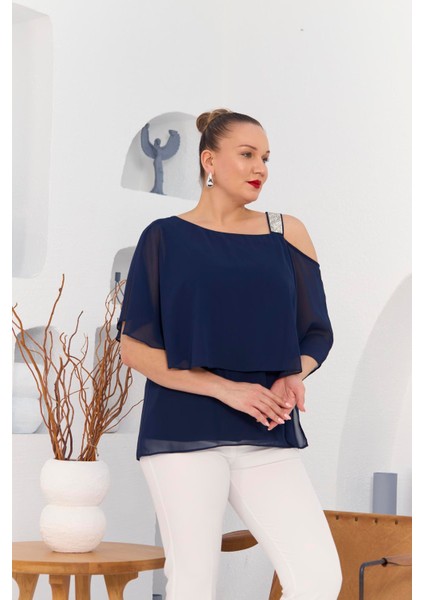 Omuz Taş Detay Içlikli Şifon Büyük Beden Bluz Lacivert fiyatları
