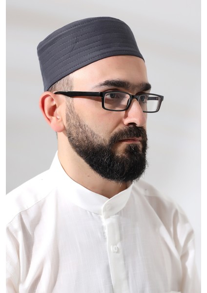 Gri Kapitone Osmanlı Tuğrası Nakışlı Kalıp Namaz Takkesi