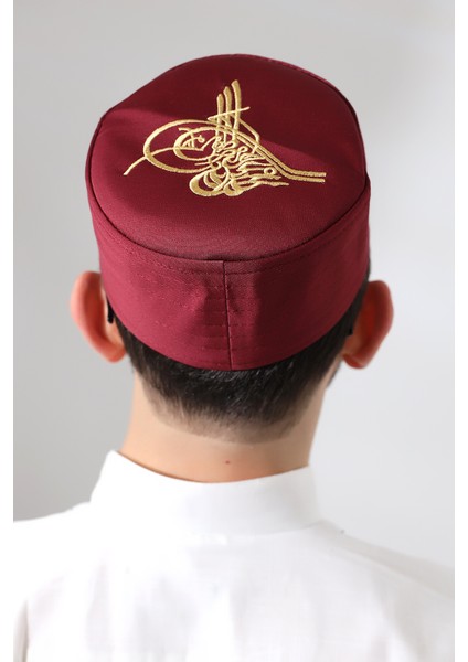 Bordo Kapitone Osmanlı Tuğrası Nakışlı Kalıp Namaz Takkesi fiyatları