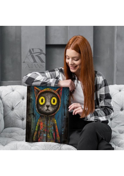 Kapşonlu Şaşkın Kedi Kanva Tablo modelleri
