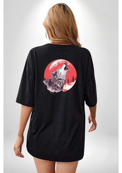Uluyan Beyaz Kurt Siyah Oversize Kadın Erkek Ön ve Sırt Baskılı T-Shirt modelleri