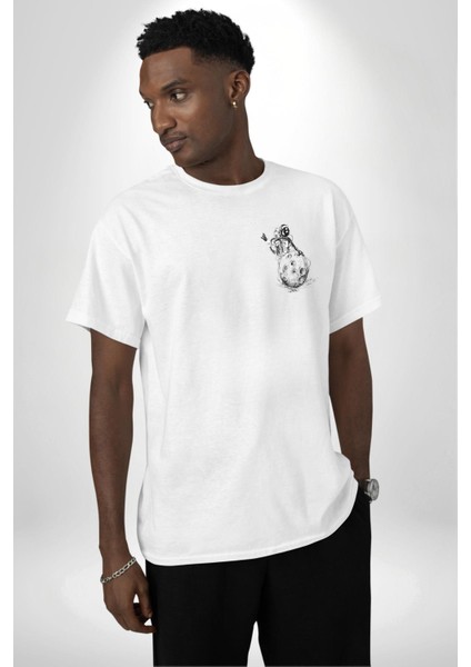 Astronot Ay Balon Beyaz Oversize Kadın Erkek Ön ve Sırt Baskılı T-Shirt modelleri