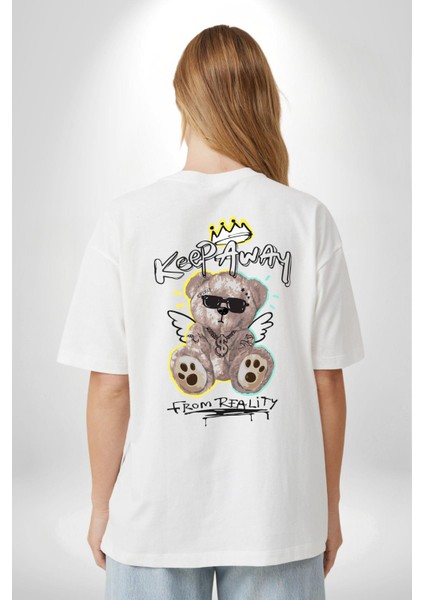 Gerçeklikten Uzak Tutun Beyaz Oversize Kadın Erkek Ön ve Sırt Baskılı T-Shirt fırsatları
