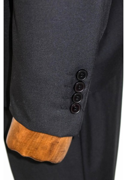 Sivri Yaka Tek Düğmeli Slim Fit Siyah Takım Elbise | Wessi fırsatları