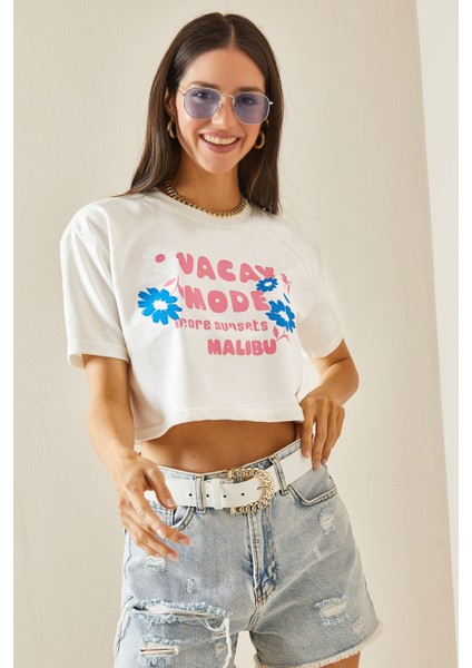 Beyaz Baskılı Bisiklet Yaka Crop T-Shirt 5YXK1-48564-01 modelleri