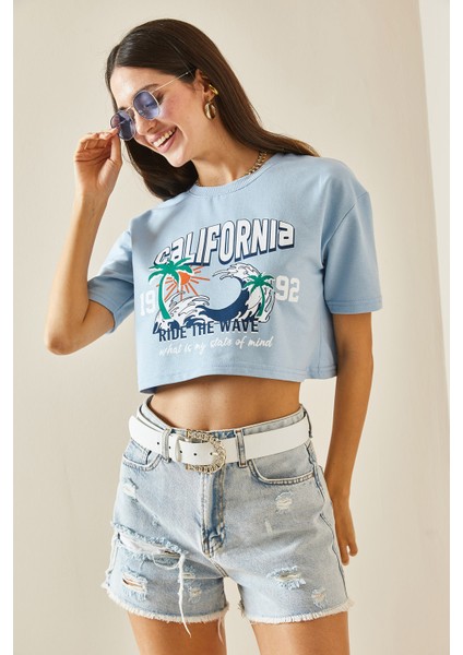 Bebe Mavisi Baskılı Bisiklet Yaka Crop T-Shirt 5YXK1-48565-55 fırsatları