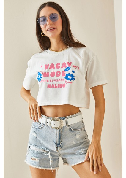 Beyaz Baskılı Bisiklet Yaka Crop T-Shirt 5YXK1-48564-01 indirimleri