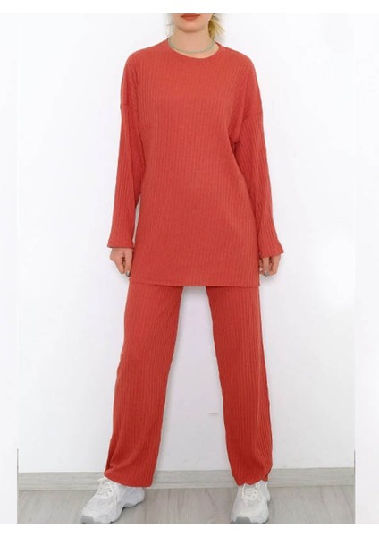 Mevsimlik Uzun Kollu Likralı Kadın Pijama Takımı 2026 modelleri