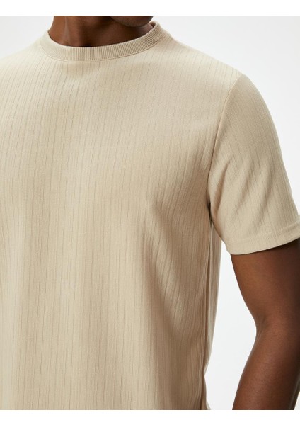 Bisiklet Yaka Tişört Kısa Kollu Dokulu fiyatları