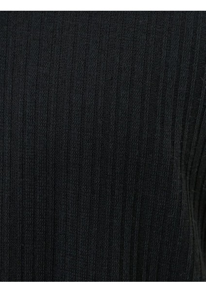 Polo Tişört Yaka Detaylı Düğmeli Kısa Kollu Dokulu fiyatları
