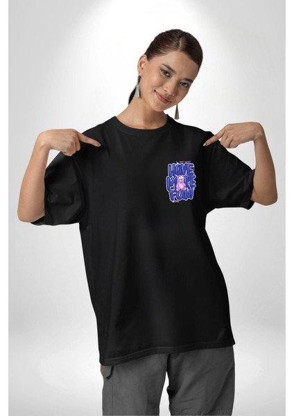 Mutlu Ol Siyah Oversize Kadın Erkek Ön ve Sırt Baskılı T-Shirt fırsatları