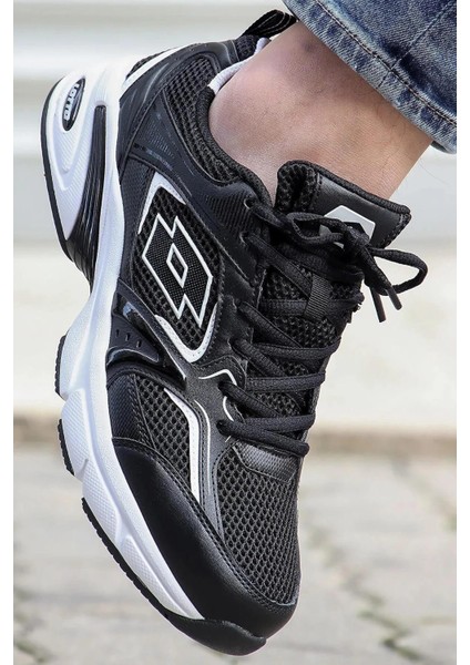 Erkek Siyah Beyaz Sneaker Hafif ve Esnek Yapısıyla Koşu ve Yürüyüş İçin İdeal fırsatları