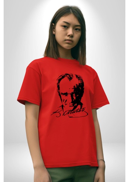 Kemal Atatürk Imza ve Silüet Pamuklu Bisiklet Yaka Kadın Erkek Oversize Boyfriend Dijital Baskılı Kırmızı T-Shirt modelleri