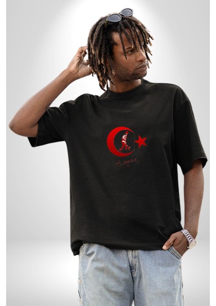 Ay Yıldız Kırmızı Kemal Atatürk Imza Pamuklu Bisiklet Yaka Kadın Erkek Oversize Boyfriend Dijital Baskılı Siyah T-Shirt indirimleri