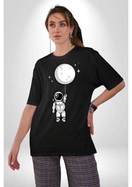 Astronot Ay Balon Pamuklu Bisiklet Yaka Kadın Erkek Oversize Boyfriend Dijital Baskılı Siyah T-Shirt modelleri