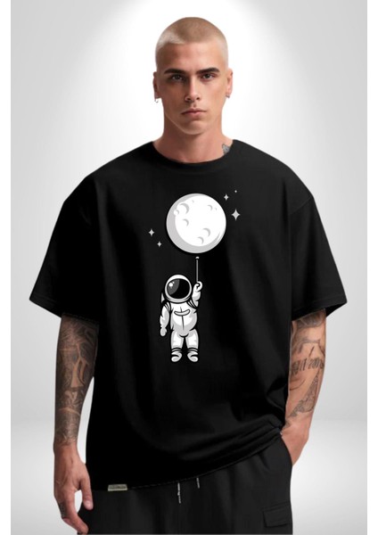 Astronot Ay Balon Pamuklu Bisiklet Yaka Kadın Erkek Oversize Boyfriend Dijital Baskılı Siyah T-Shirt fırsatları