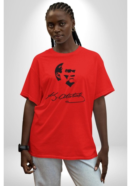 Kemal Atatürk Imza ve Silüet Pamuklu Bisiklet Yaka Kadın Erkek Oversize Boyfriend Dijital Baskılı Kırmızı T-Shirt