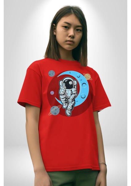 Astronot Uzayda Sıkılmış Pamuklu Bisiklet Yaka Kadın Erkek Oversize Boyfriend Dijital Baskılı Kırmızı T-Shirt fiyatları