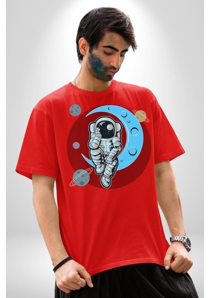 Astronot Uzayda Sıkılmış Pamuklu Bisiklet Yaka Kadın Erkek Oversize Boyfriend Dijital Baskılı Kırmızı T-Shirt modelleri