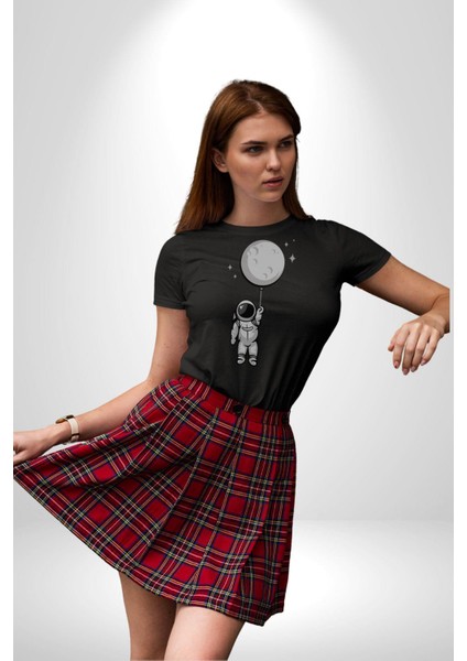 Astronot Ay Balon Kadın Erkek Unisex Siyah Organik Baskılı T-Shirt Penye Yüksek Kalite modelleri