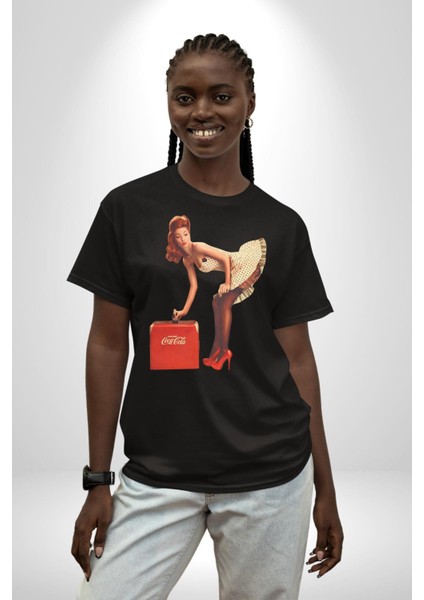 Cocacola Reklam 80LER Pamuklu Bisiklet Yaka Kadın Erkek Oversize Boyfriend Dijital Baskılı Siyah T-Shirt