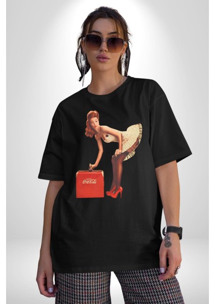 Cocacola Reklam 80LER Pamuklu Bisiklet Yaka Kadın Erkek Oversize Boyfriend Dijital Baskılı Siyah T-Shirt