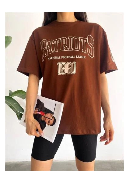 Ben Özgürüm Patrıots 0 Yaka Kadın T-Shirt