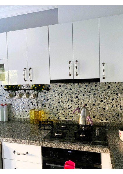 Mutfak, Banyo, Havuz, Sauna, Spa ve Yaşam Alanlarının Tüm Yüzeyleri Için Damla Cam Mozaik. File Ölçüsü: 31.5X31.5 Cm. ( 1 Koli = 1 m2 Fiyatıdır )