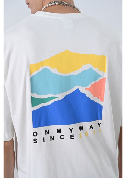 0 Yaka Ön Arka On My Way Sınce 2011 Baskı Oversize Erkek T-Shirt fiyatları