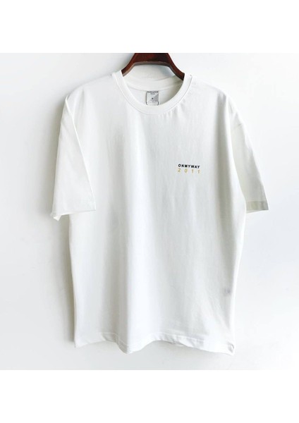 0 Yaka Ön Arka On My Way Sınce 2011 Baskı Oversize Erkek T-Shirt modelleri