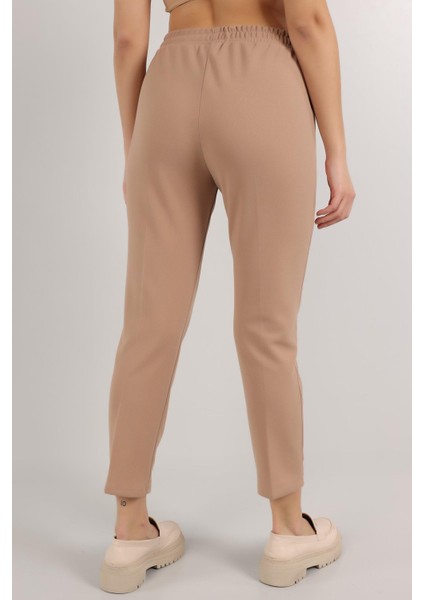 Kadın Beli Lastikli Cepli Havuç Kalıp Pantolon