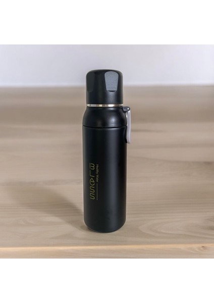 Yüksek Yalıtımlı Paslanmaz Çelik Bardaklı Siyah Sıcak/soğuk 700 ml Termos