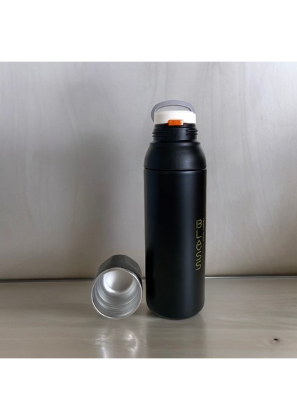 Yüksek Yalıtımlı Paslanmaz Çelik Bardaklı Siyah Sıcak/soğuk 700 ml Termos