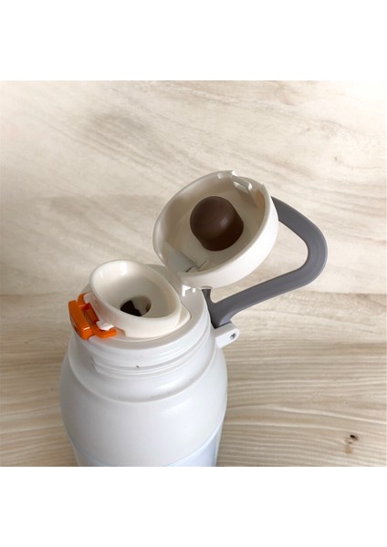 Yüksek Yalıtımlı Paslanmaz Çelik Bardaklı Beyaz Sıcak/soğuk 700 ml Termos